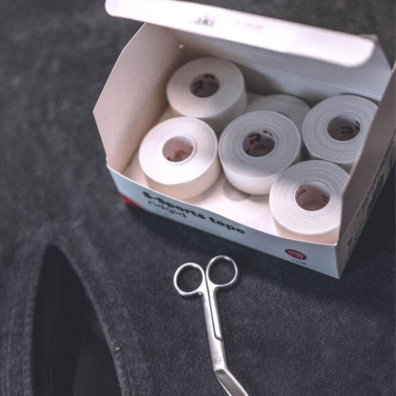 Tesoura RÉVVI para tapes